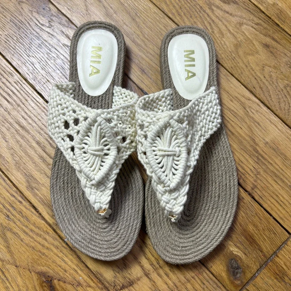 MIA Womens Macrame Crochet Thong Sandals Cream Ivory Jute Rope Footbed Boho 7